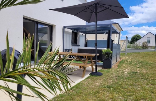 Pleneuf-Val-Andre House | Maison de Vacances à Proximité de la mer Avec SPA