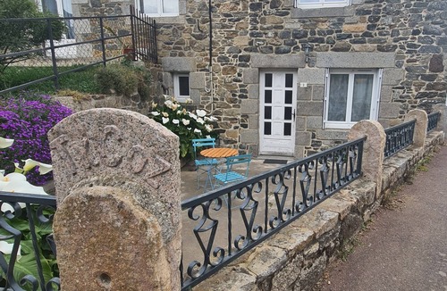 Coetmieux House | Maison de Village Proche des Côtes !