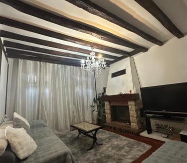 Bleneau House | Maison de ville avec espace détente