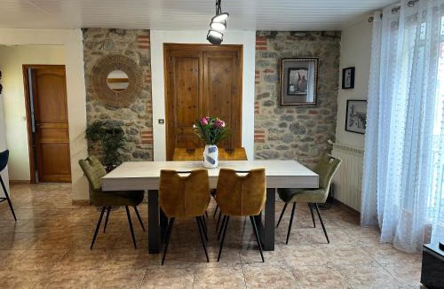 Prades House | Maison de ville avec garage