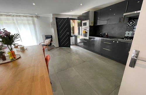 Roissy-en-Brie House | Maison de Ville Entre Disneyland et Paris