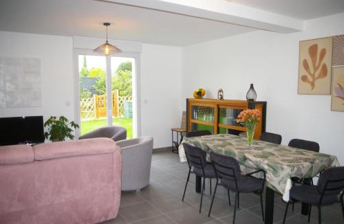 Matignon House | Maison des Rossignols Matignon