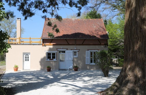 Gien House | MAISON DES SEQUOIAS - DOMAINE DE LA CAILLARDIERE
