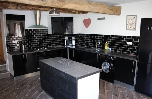 Saint-Aignan Cottage | Maison du Guerledan with private heated Pool and WIFI for 6 people.