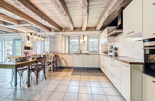 Serent House | Maison du Paradis by Interhome