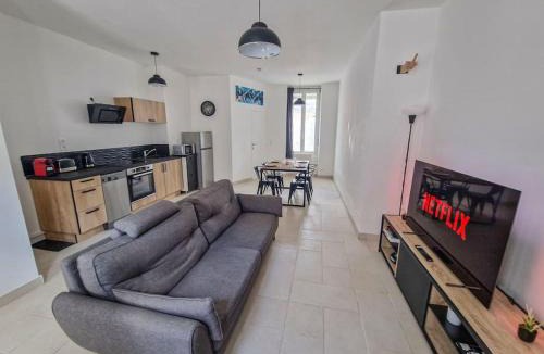 Montargis Apartment | Maison duplex tout équipé NETFLIX