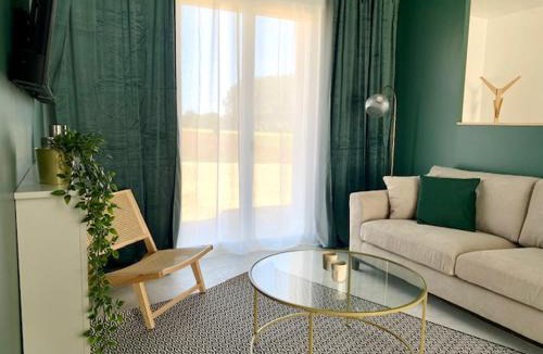 Serent Villa | Maison Emeraude - Escapade bistrot chic & nature - Proche Vannes