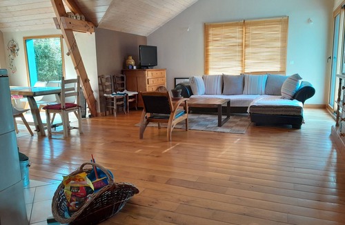 Lantic House | Maison en Bois, à 10 Minutes de la mer et des Chemins de Randonnées