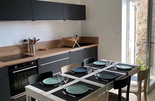 Etables-sur-Mer House | Maison en Pierre à Proximité du Bourg et de la mer