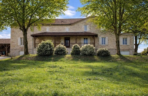 Penne-d'Agenais House | Maison en pierre avec piscine privée à Penne-d'Agenais