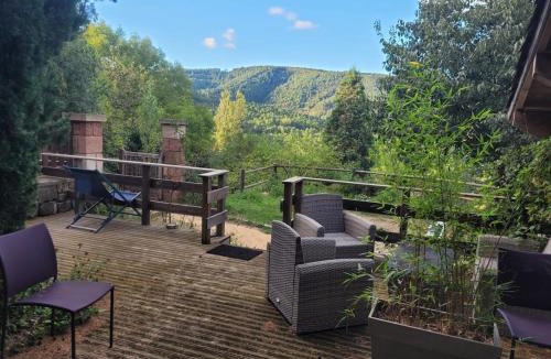 Planzolles House | Maison en pierre au cœur de l'Ardèche avec 4 lits, 2 chambres
