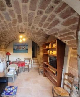 Planzolles House | Maison en pierre au cœur de l'Ardèche avec 4 lits, 2 chambres