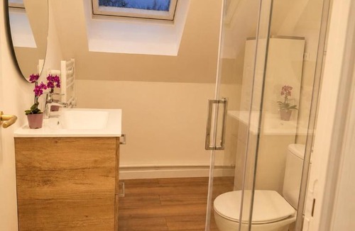 Loiron-Ruille House | Maison entière - 8 personnes - Jardin - Parking privé -Proche Laval