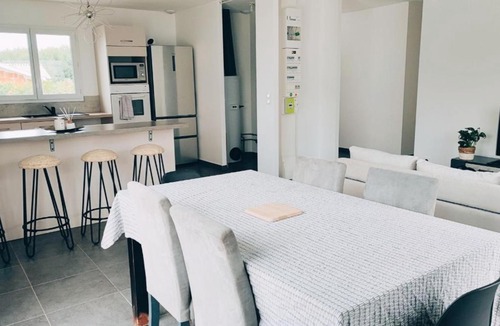 Saint-Martin-de-Hinx House | Maison familiale recente avec terrasse & jardin