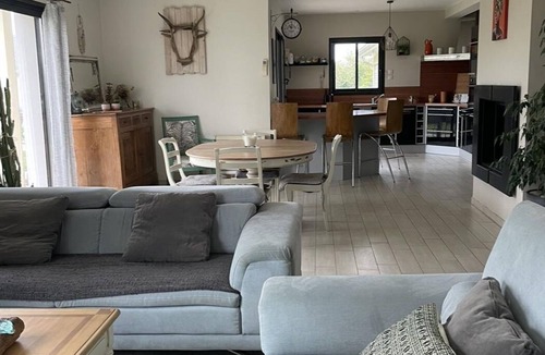Ogenne-Camptort Villa | Maison Familiale Avec Piscine Entre Mer et Montagne
