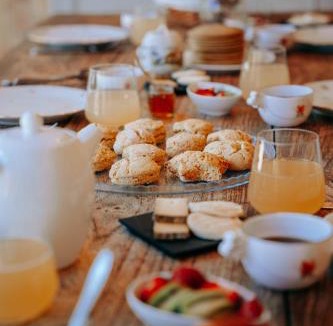 Sainte-Nathalene Bed & Breakfast | Maison Forenea chambres d'hôtes dans les bois avec petits déjeuners BIO