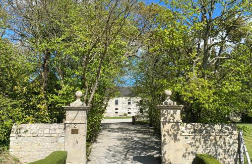 Saint-Come-du-Mont House | Maison Galop Marin