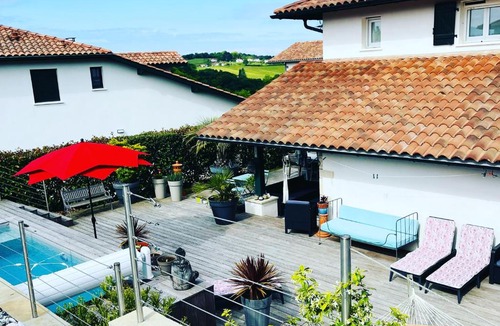 Ahetze Bed & Breakfast | MAISON GANTTIPIENEA