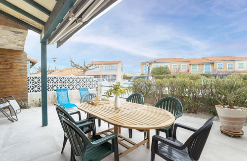 Le Barcares House | Maison Goéland – A Relaxing Getaway Between Land and Sea, Shared Pool & Balcony