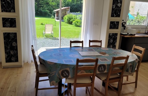 Vaulnaveys-le-Haut House | Maison Individuelle 2 Chambres six Couchages au Centre Village