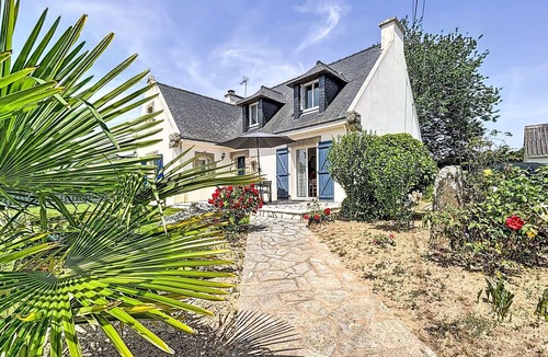 Le Guerno House | Maison Le Guerno by Interhome