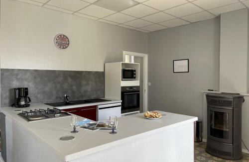 La Chabanne House | Maison moderne à La Chabanne avec jardin et animaux admis - FR-1-489-341