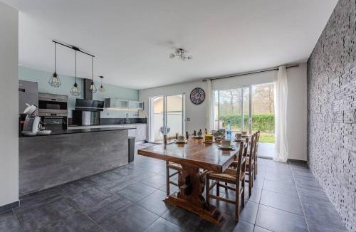 Saint-Paul-en-Born House | Maison Moderne à 10min des lacs - 6 couchages