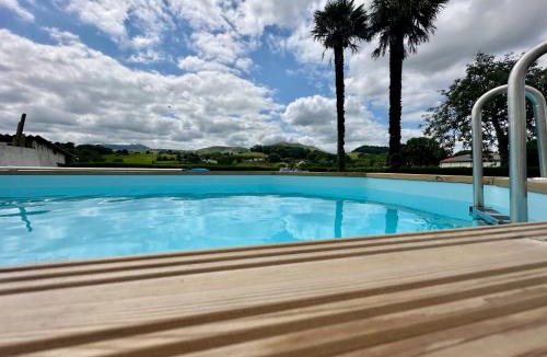 Saint-Esteben House | Maison Pays Basque 12 pers piscine