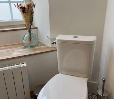 Sainte-Mere-Eglise House | Maison pour 10 personnes max en plein centre de Ste Mère Eglise