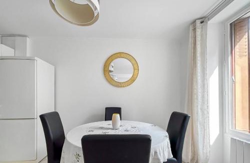 Villiers-le-Bel Apartment | Maison proche aéroport CDG, lumineuse et spacieuse