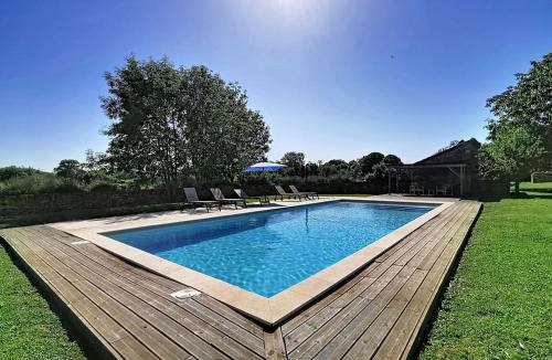 Lacapelle-Livron Villa | Maison quercynoise avec piscine privée au cœur du Quercy