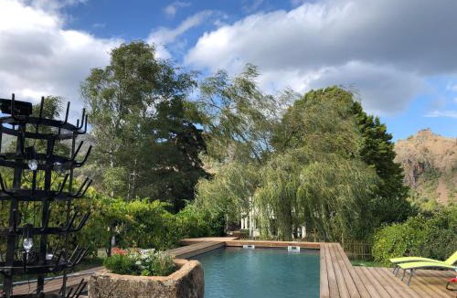 Chamalieres-sur-Loire House | Maison rénovée avec piscine, parc arboré et proche de la gare à Chamalières-sur-Loire - FR-1-582-469