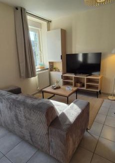 Octeville House | Maison rénovée avec stationnement privatif