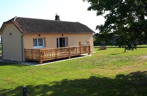 Coutansouze House | Maison rénovée avec vue sur la campagne, terrasse et jardin à Coutansouze - FR-1-489-478