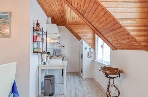 Saint-Pierre-Quiberon House | Maison Rose by Interhome