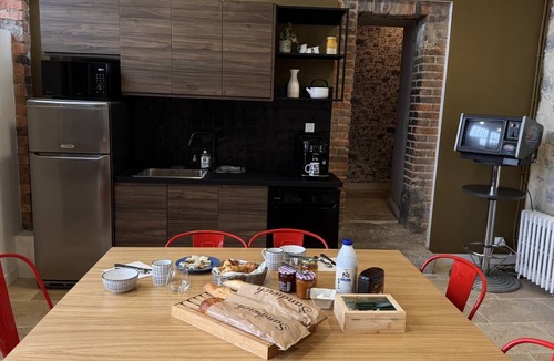 Republique House | Maison Saint Christophe