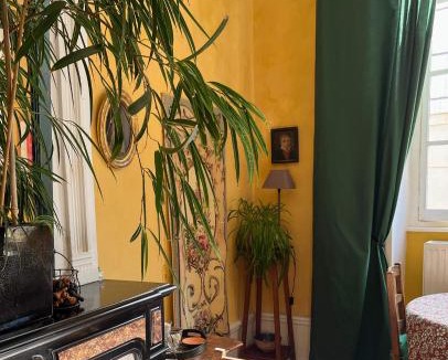 Autun Bed & Breakfast | Maison Sainte Barbe