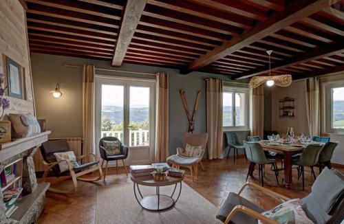 Saint-Georges-en-Couzan House | Maison spacieuse avec jardin clos, animaux acceptés - FR-1-496-291