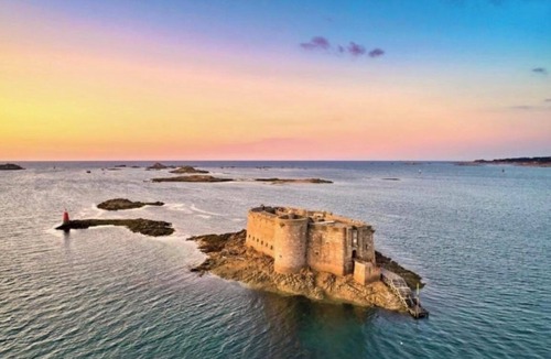 Plouegat-Guerand House | Maison Ty Marie ⭐ Relaxing stay close to the beach
