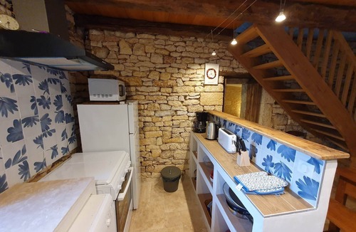 Belmont-Sainte-Foi House | Maison Typique en Pierre du Quercy Avec Piscine