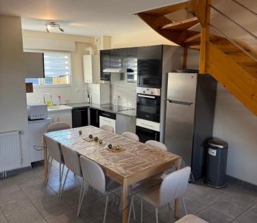 Bourges Villa | Maison vue sur le lac et proche du golf !