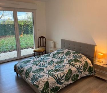 Bourges Villa | Maison vue sur le lac et proche du golf !