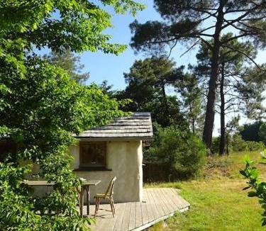 Ploermel Apartment | maisonnette écologique isolée en botte de paille