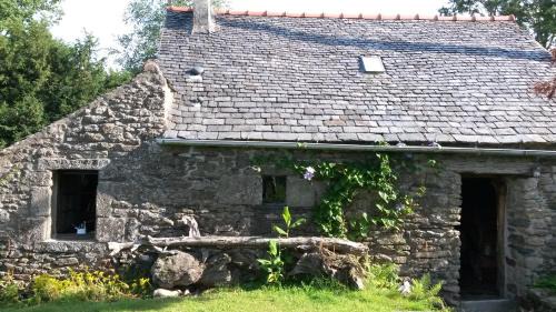 Commana House | Maisonnette atypique au pied des monts d'Arree