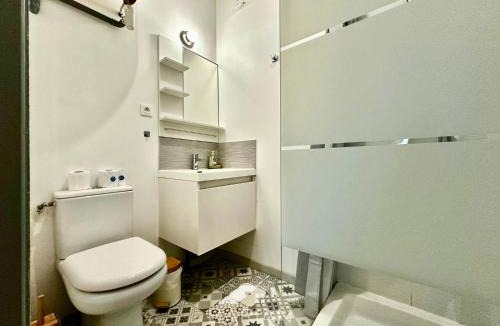 La Rochelle House | Maisonnette avec climatisation et cour - ménage et linge inclus