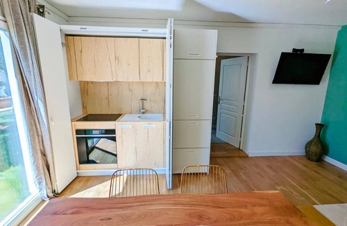 Lagord Cabin | Maisonnette Avec Jardin Jacuzzi et Piscine Dans un Quartier Résidentiel