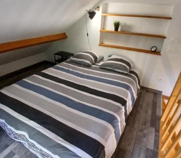 Le Creusot Apartment | Maisonnette centre ville avec patio