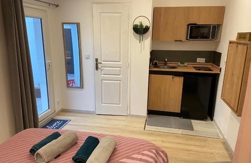 Rochefort House | Maisonnette cosy au calme, local velos, terrasse jardin