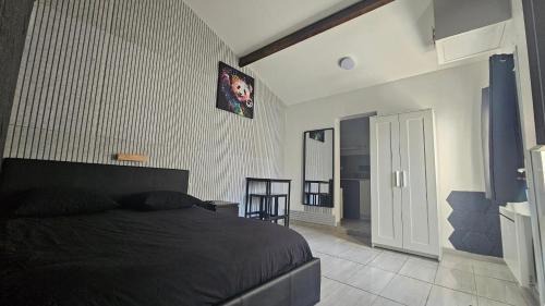 Drancy House | Maisonnette Grande Hauteur Proche Paris & Stade De France