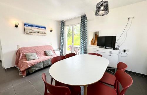 Queven House | Maisonnette tout confort - Golf - Piscine